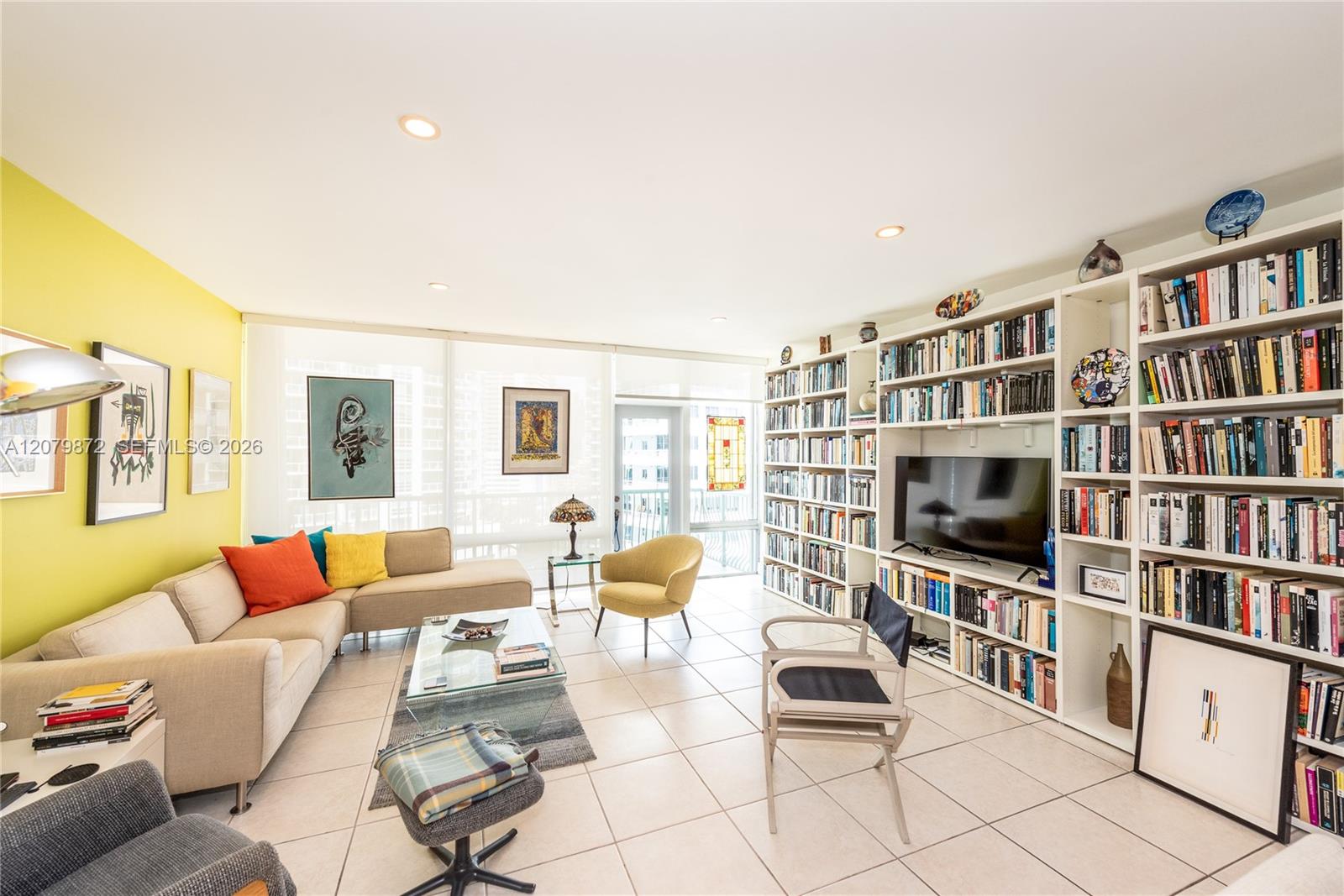 1408 Brickell Bay Dr # 1215 — Photo 2