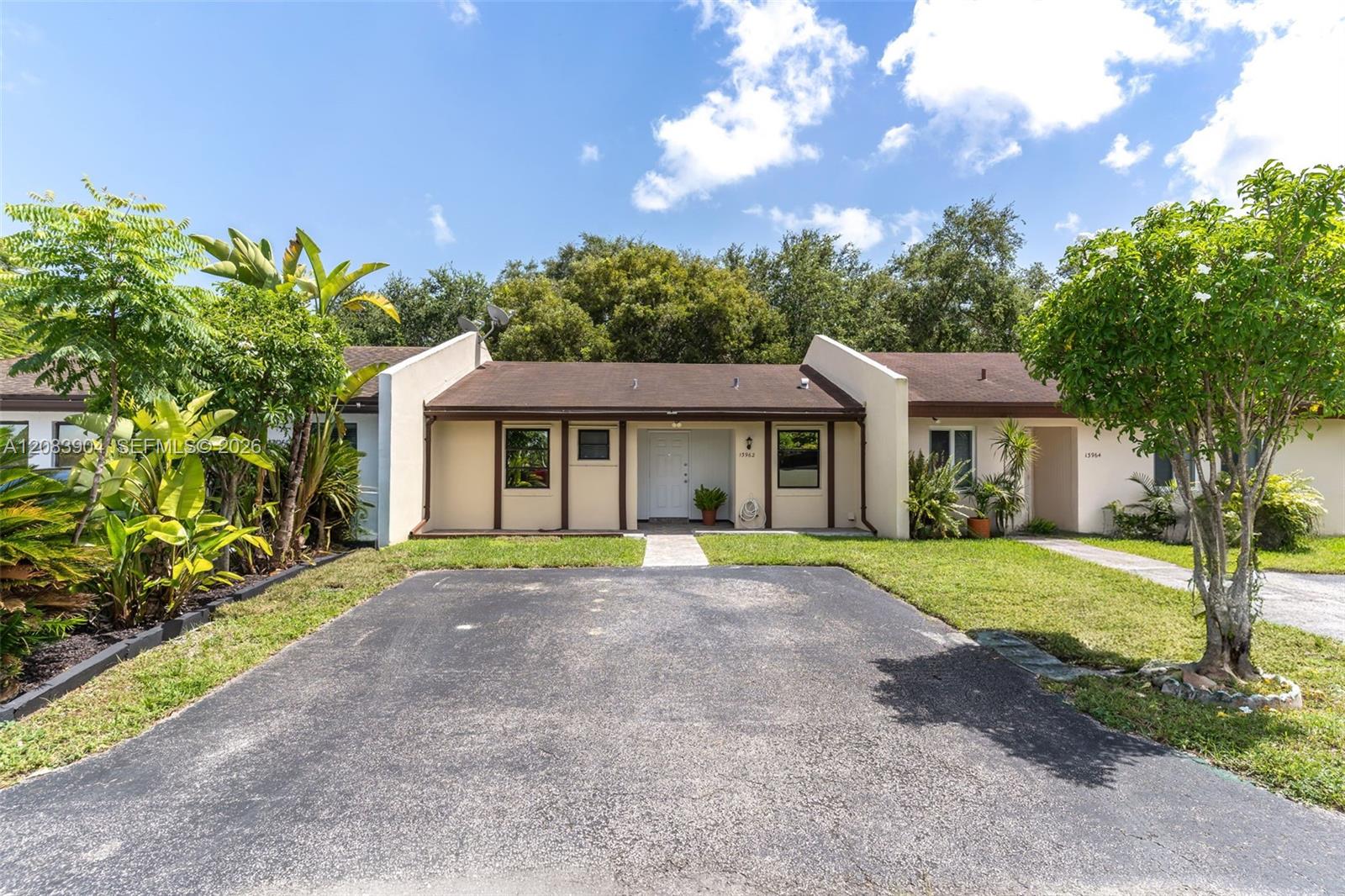 13962 SW 52 LN — Photo 2