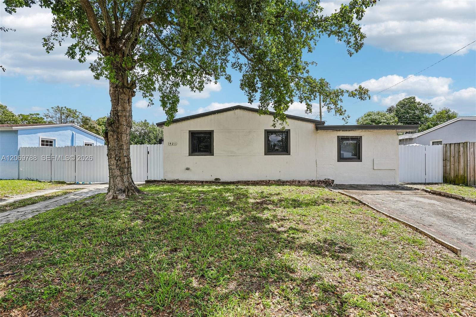 1421 N 68th Ter # 1421, Hollywood FL 33024