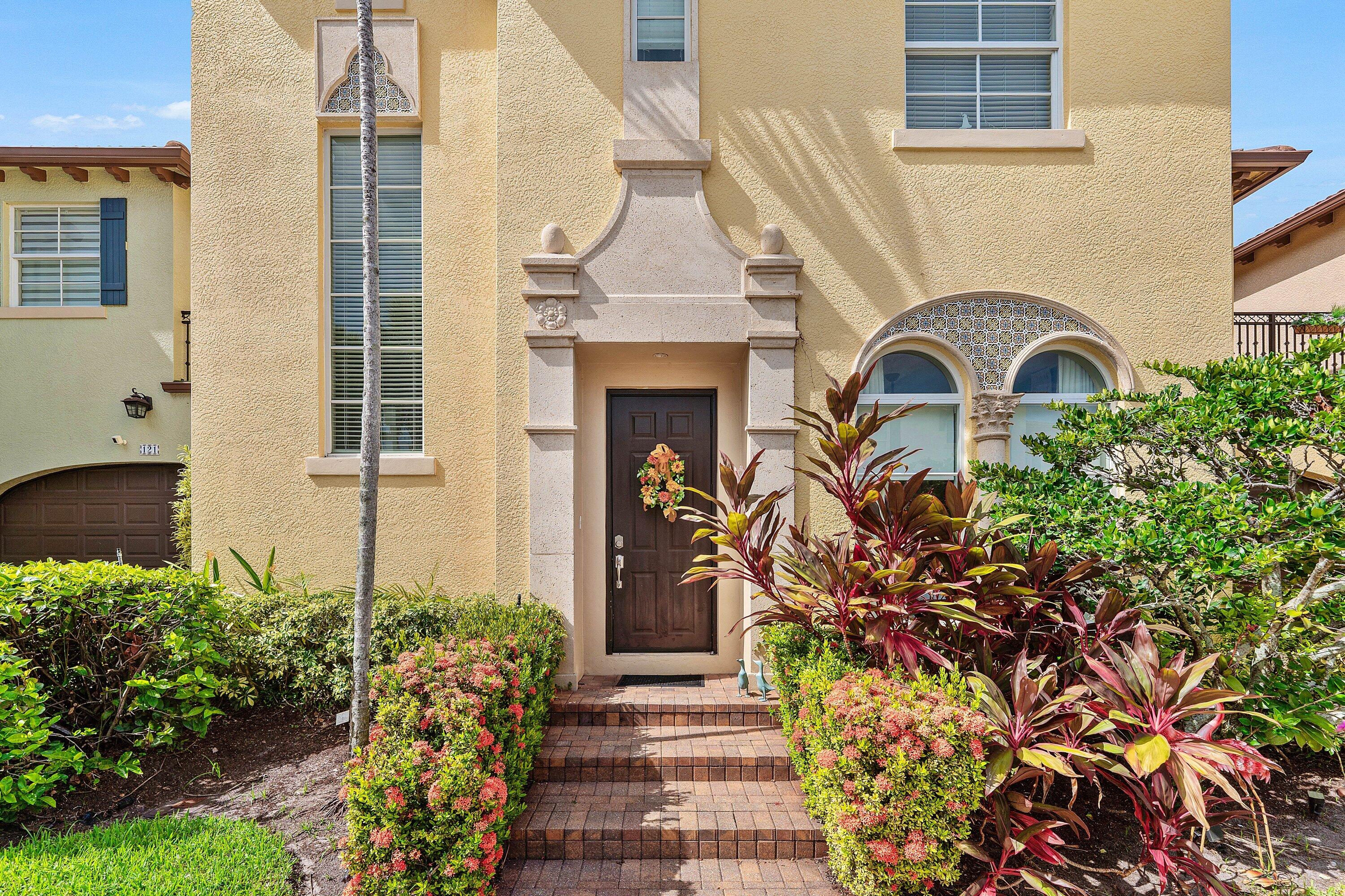 115 VIA POINCIANA Lane — Photo 4