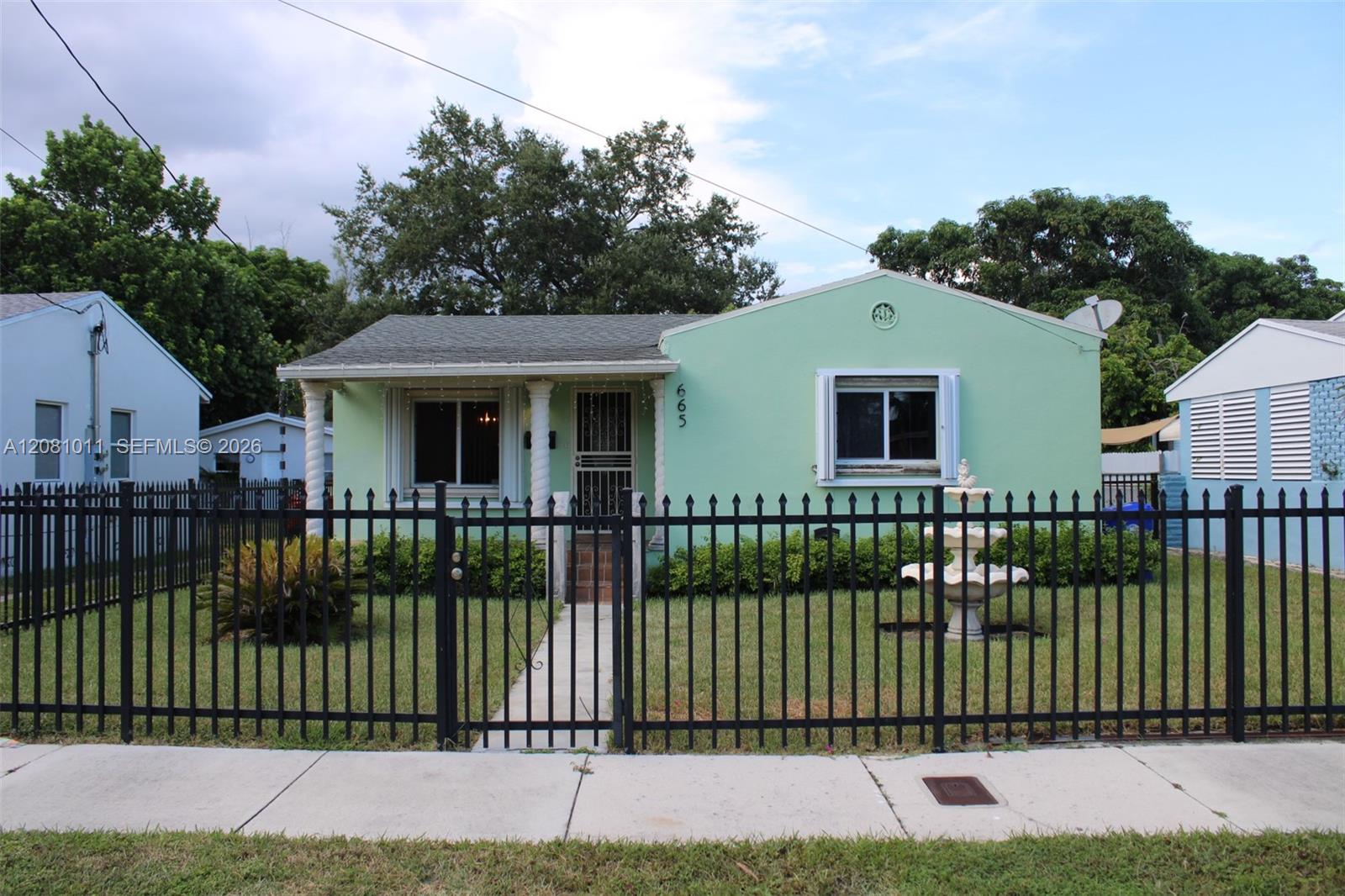 665 NW 50th St — Photo 2