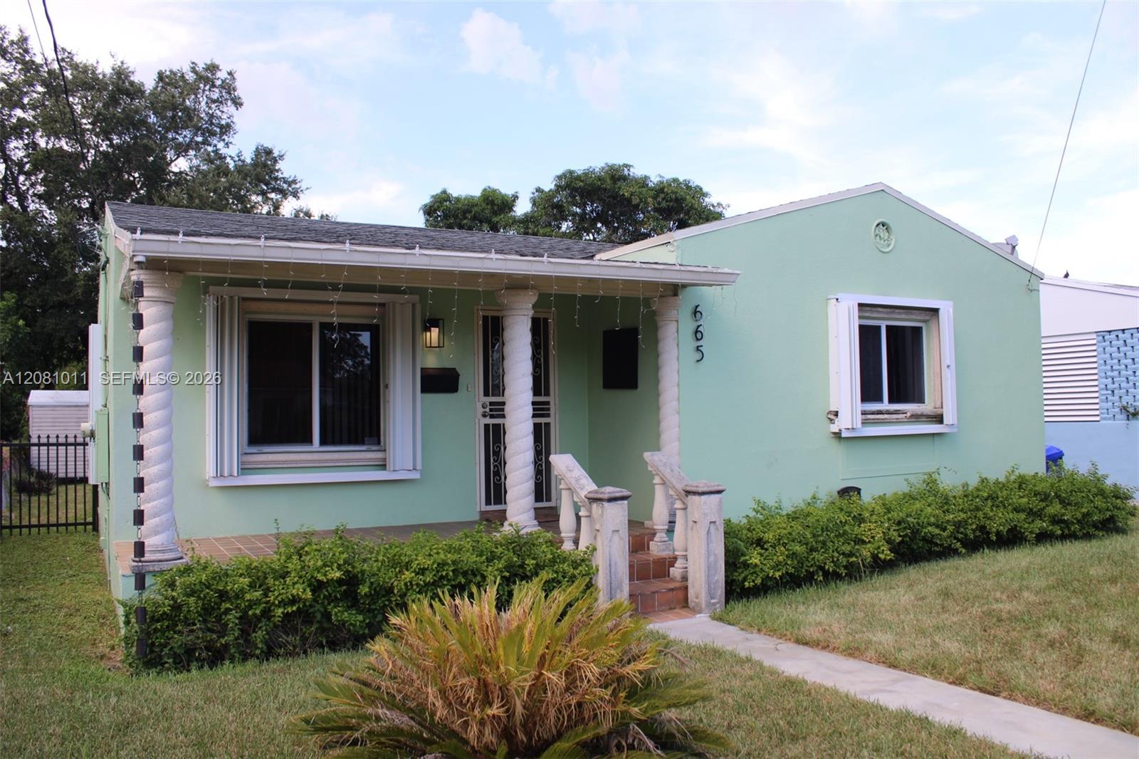 665 NW 50th St — Photo 3
