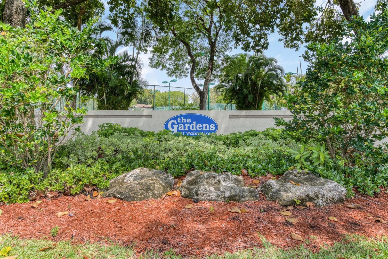 709 Gardens Dr # 101, Pompano Beach FL 33069