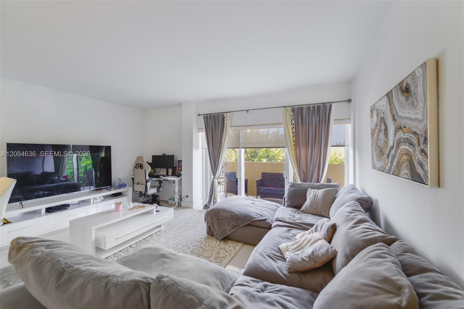 880 NE 69th St # 5L — Photo 5