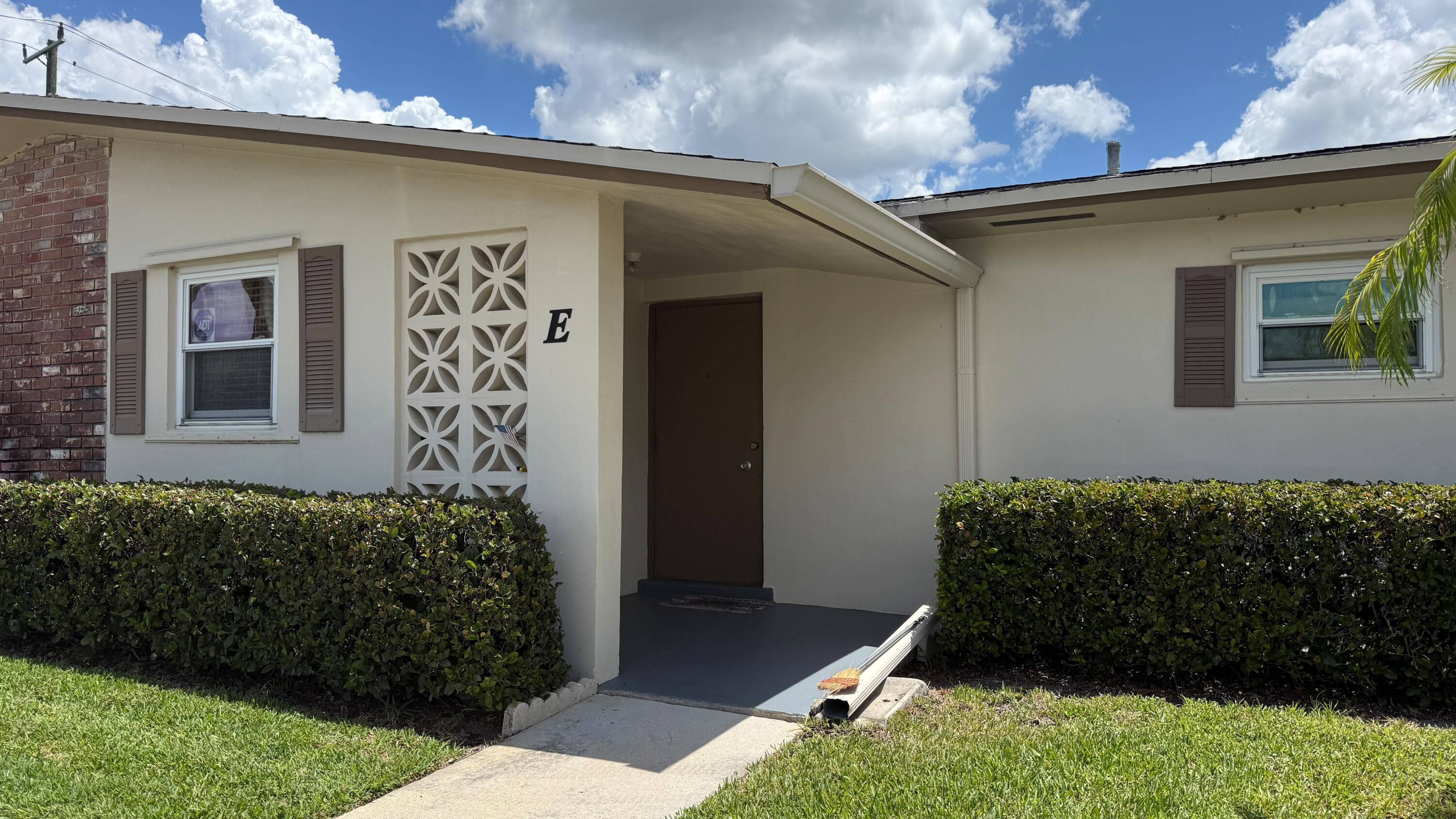 2528 EMORY Drive E, West Palm Beach FL 33415