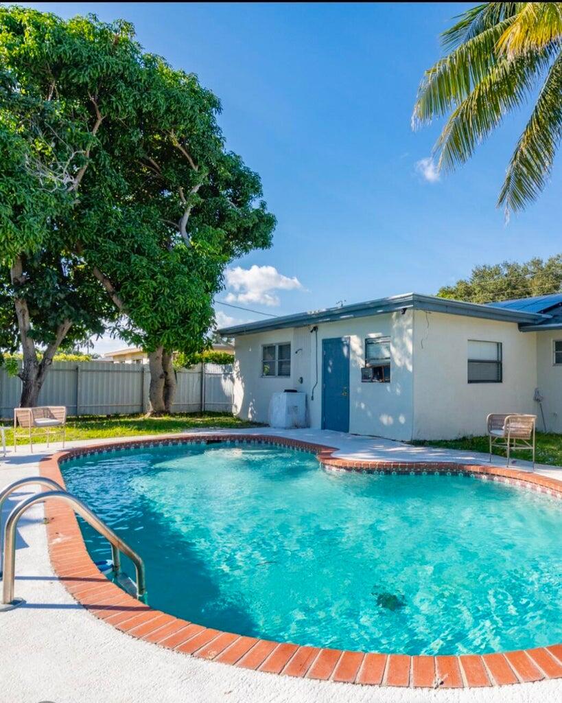 816 NW 8th Avenue, Boynton Beach FL 33426