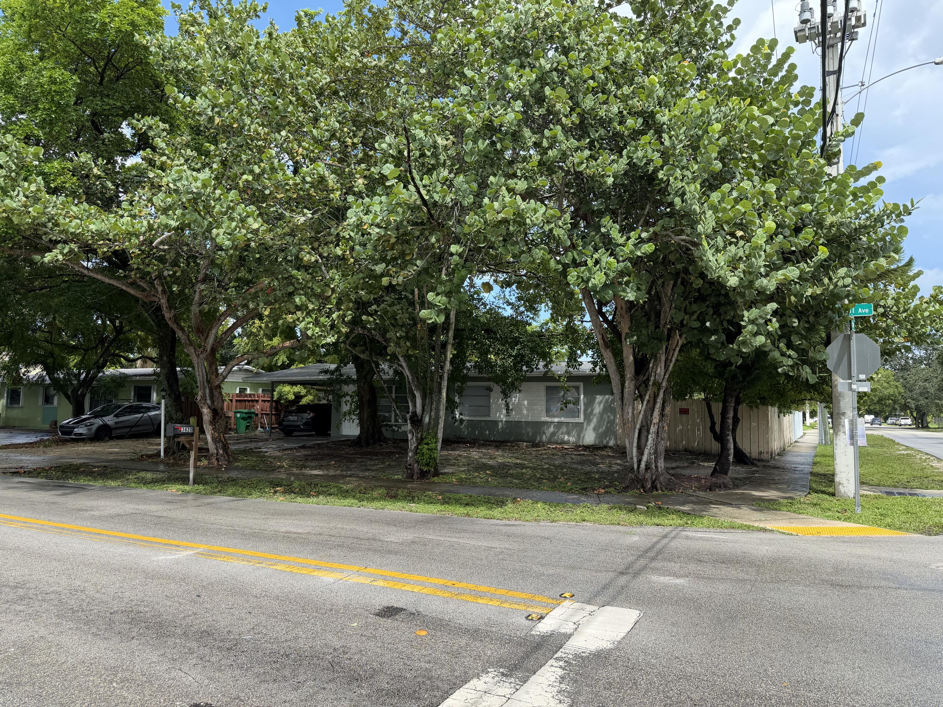 3820 SW 61ST Avenue — Photo 3