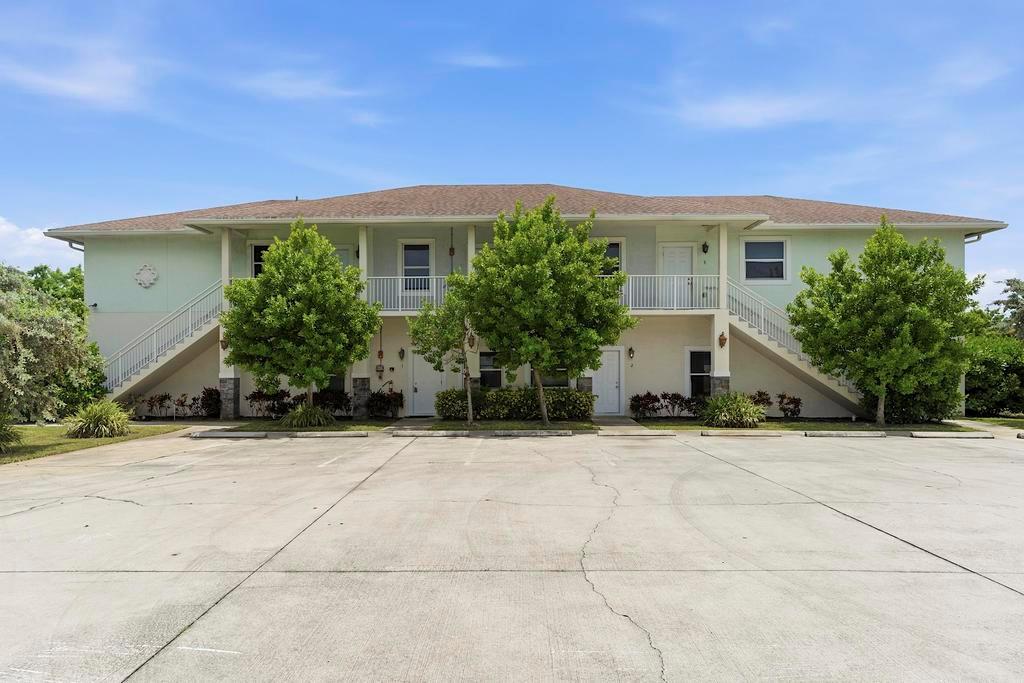 105 2nd Street # 1, Lake Park FL 33403