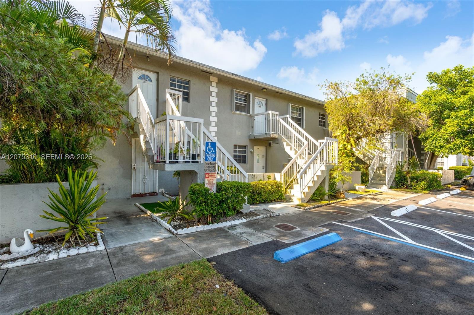 426 NE 210th Cir Ter # 2, Miami FL 33179