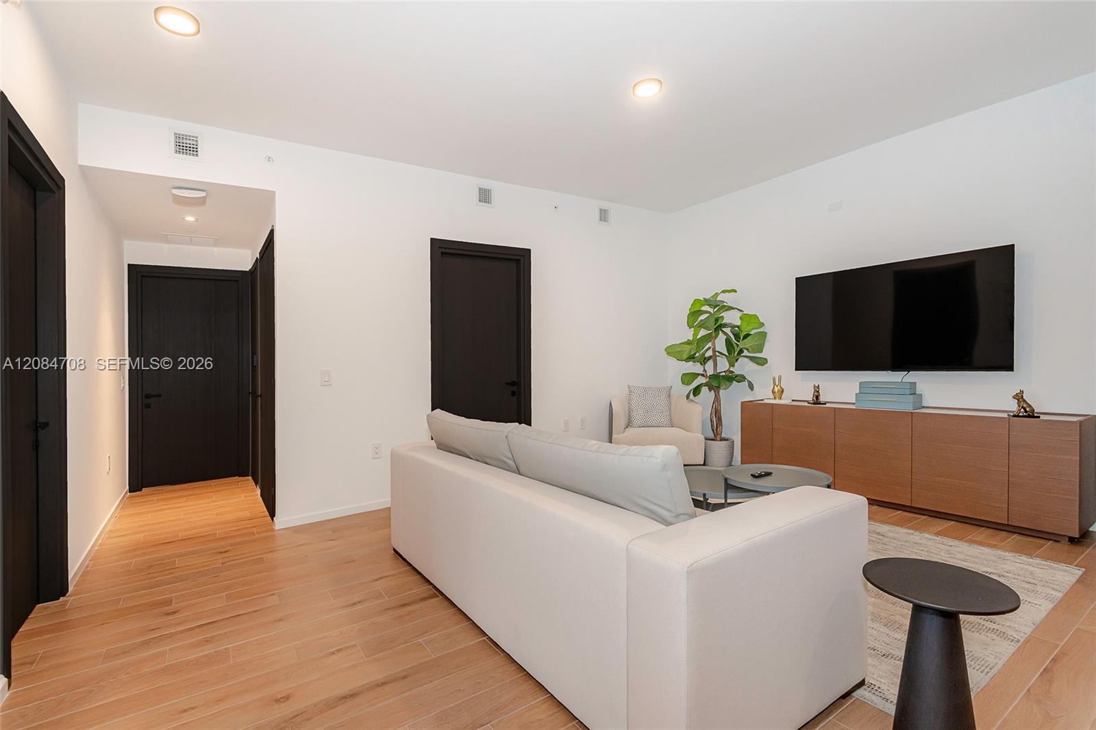 398 NE 5th St # 3417 — Photo 3