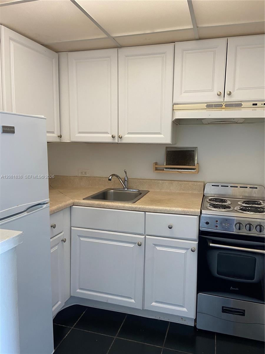 7904 West Dr # 204 — Photo 3