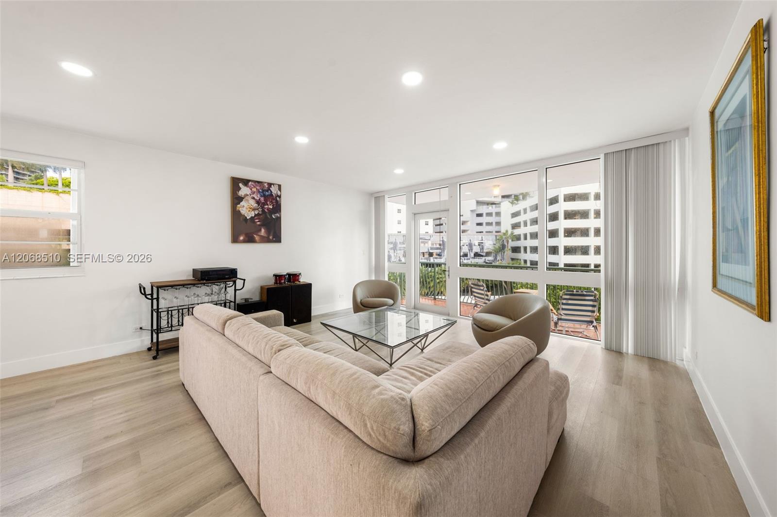 1408 Brickell Bay Dr # 518 View 1