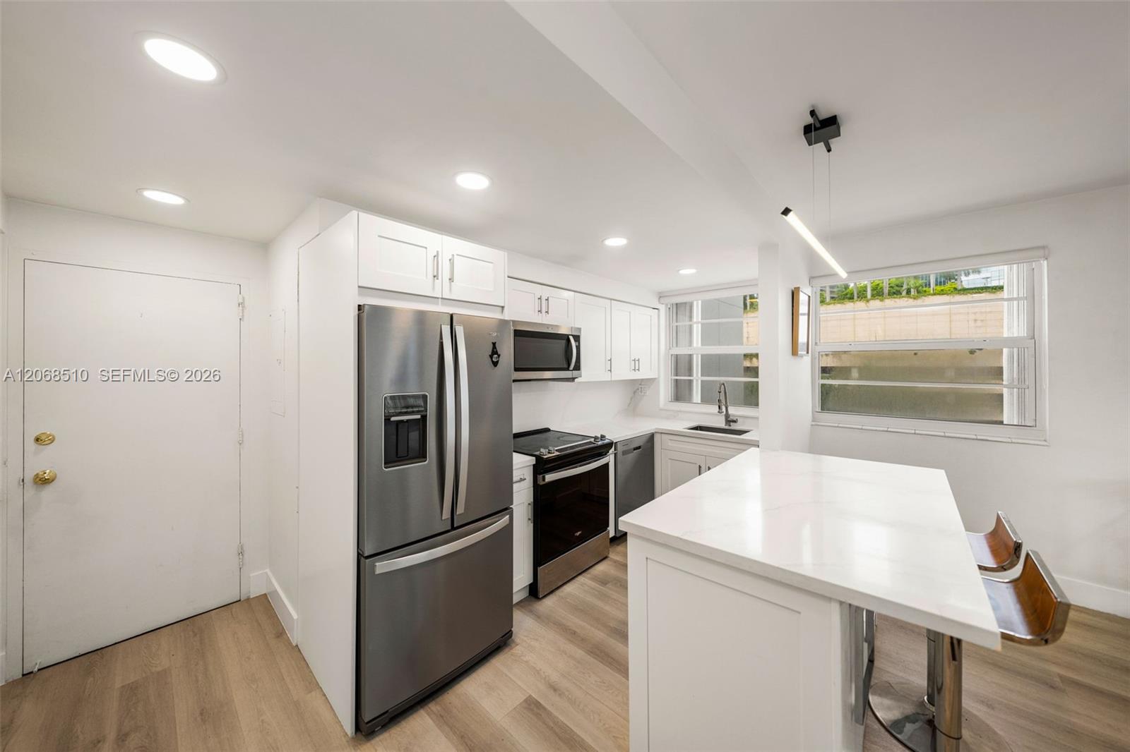 1408 Brickell Bay Dr # 518 View 7