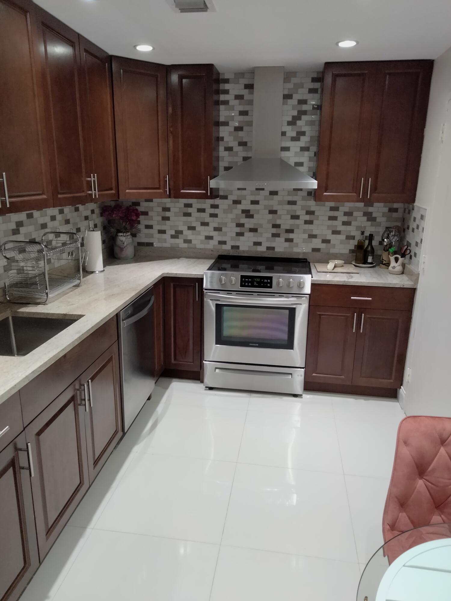 4250 Galt Ocean Drive # 10k — Photo 2