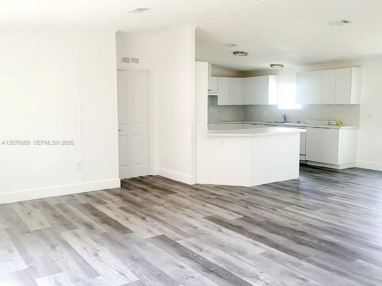 220 NE 12th Ave # 72 — Photo 4