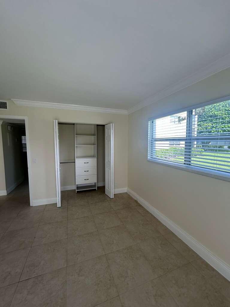341 Fanshaw I — Photo 5