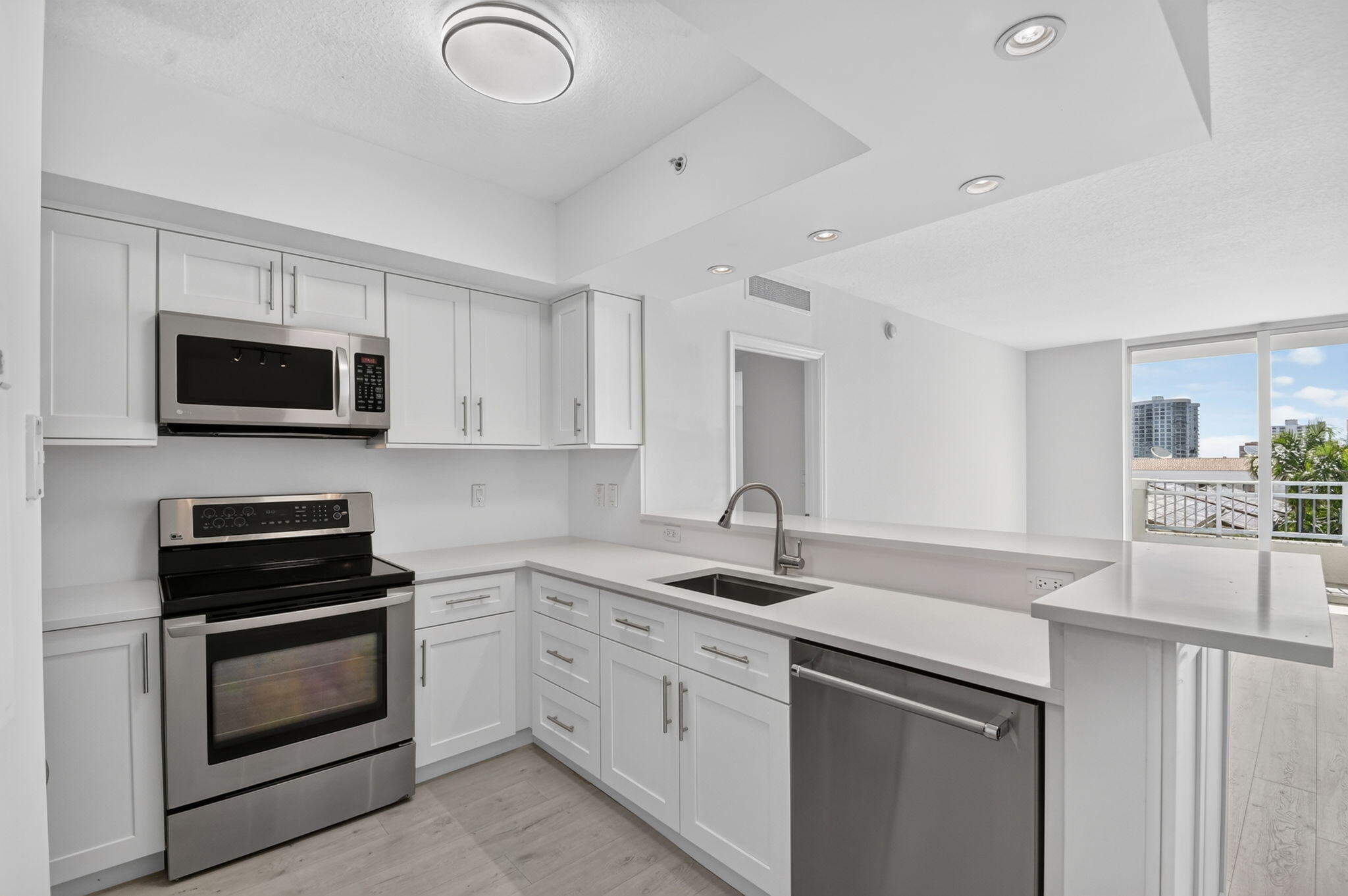 403 S Sapodilla Avenue # 409, West Palm Beach FL 33401