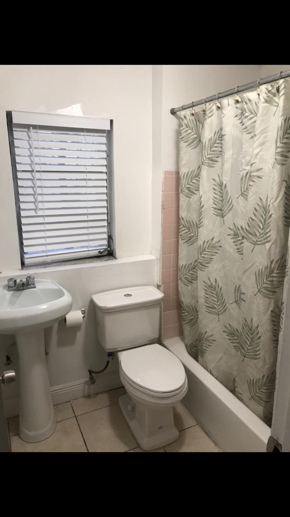 1021 SW 5TH Street View 3