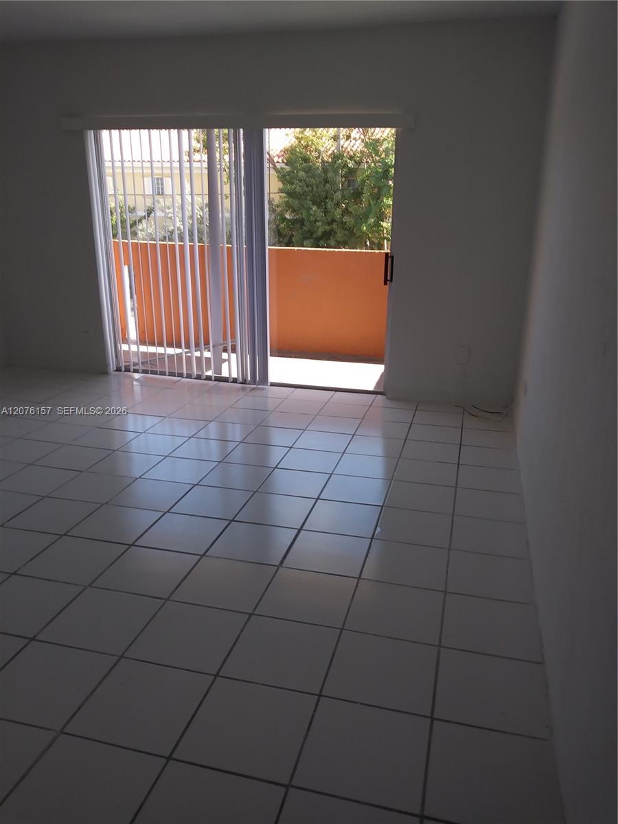 9760 SW 184th St # 9A — Photo 2