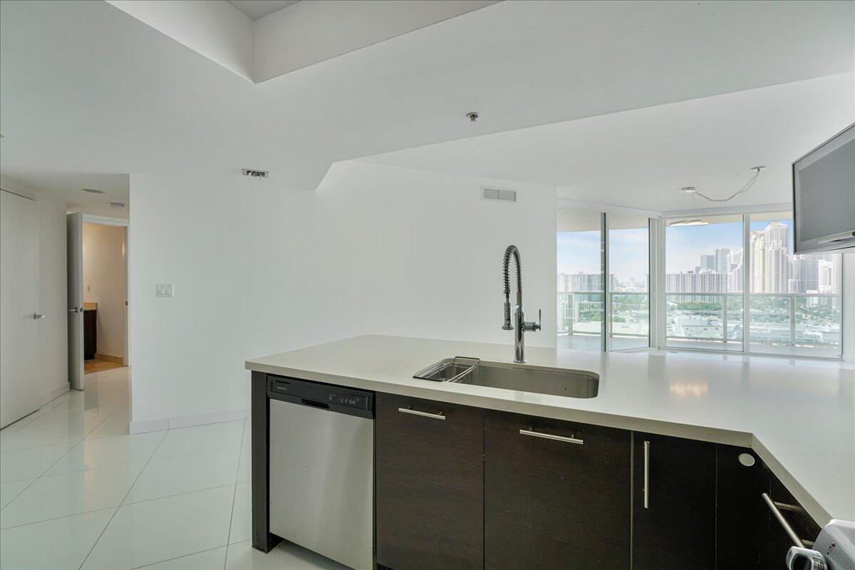 200 SUNNY ISLES Boulevard # 1701 View 7