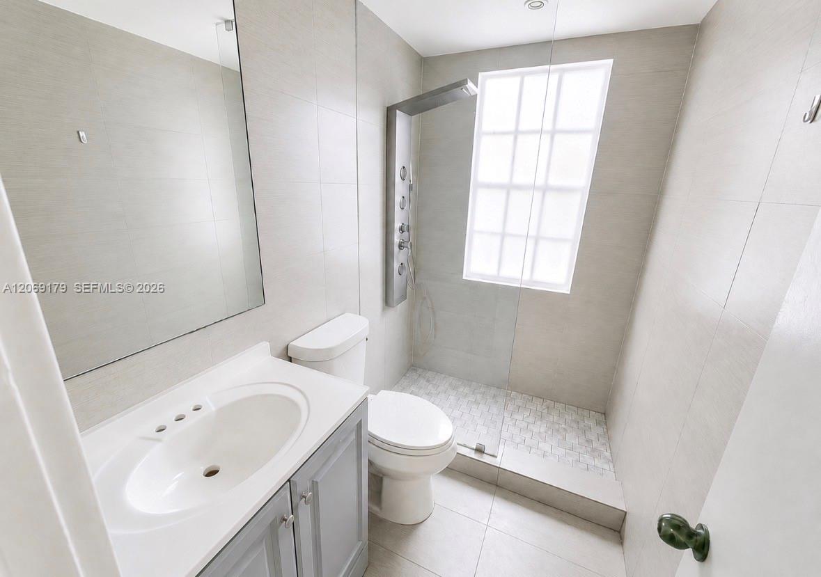 940 7th St # 940A — Photo 5