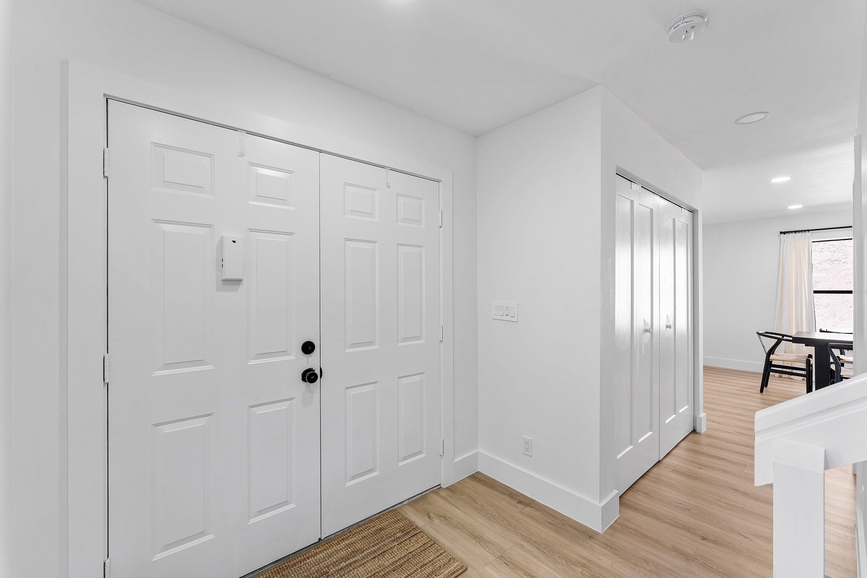 5753 Northpointe Lane — Photo 4
