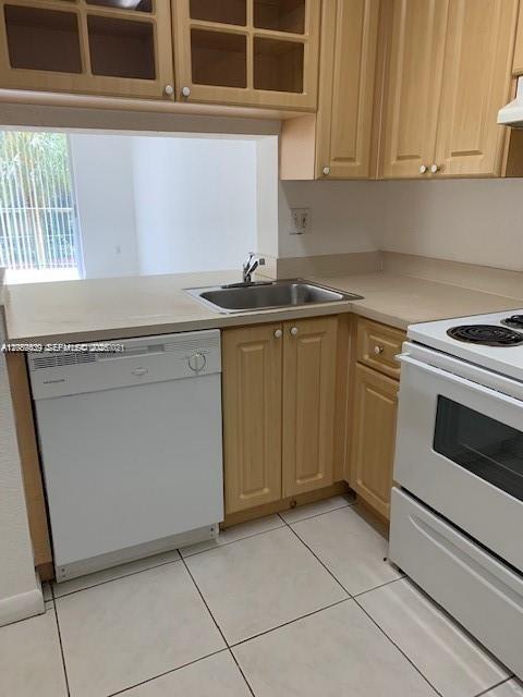 9350 Fontainebleau Blvd # 209 — Photo 4