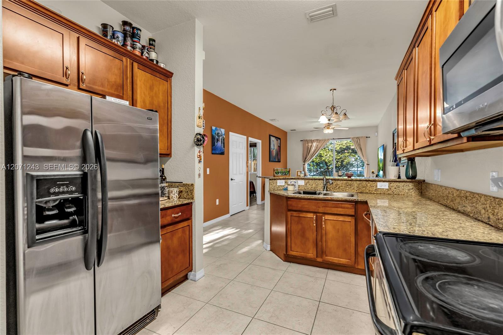 1810 SW 91st Ave — Photo 3
