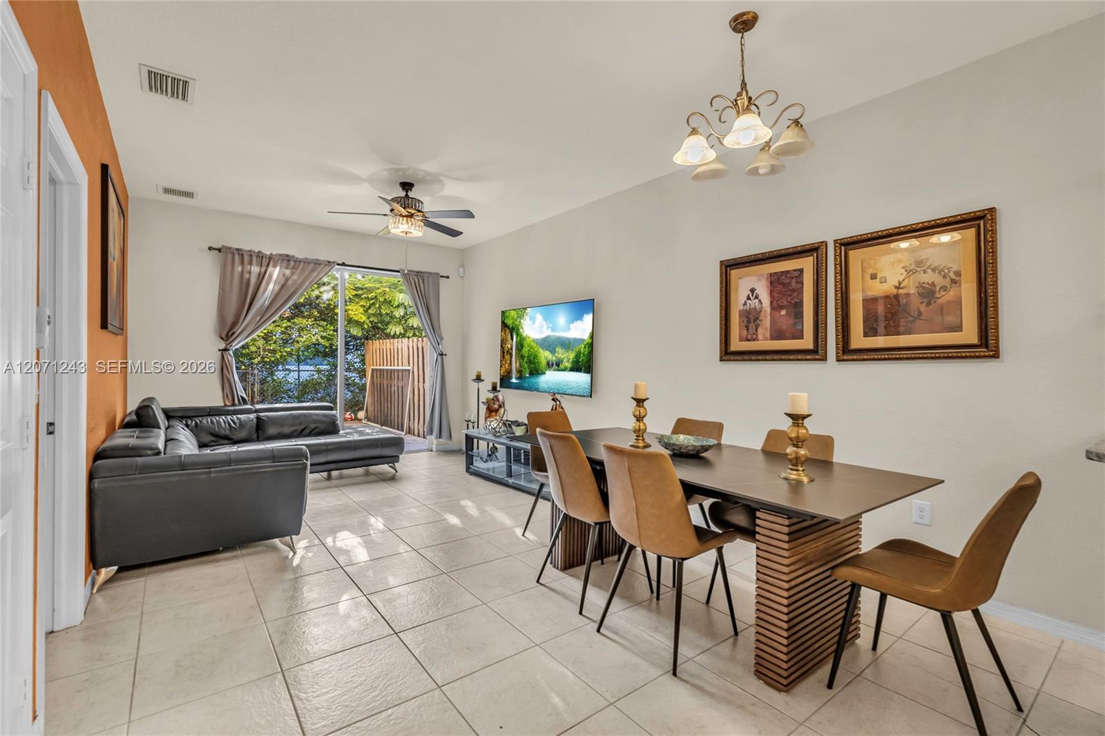1810 SW 91st Ave — Photo 4