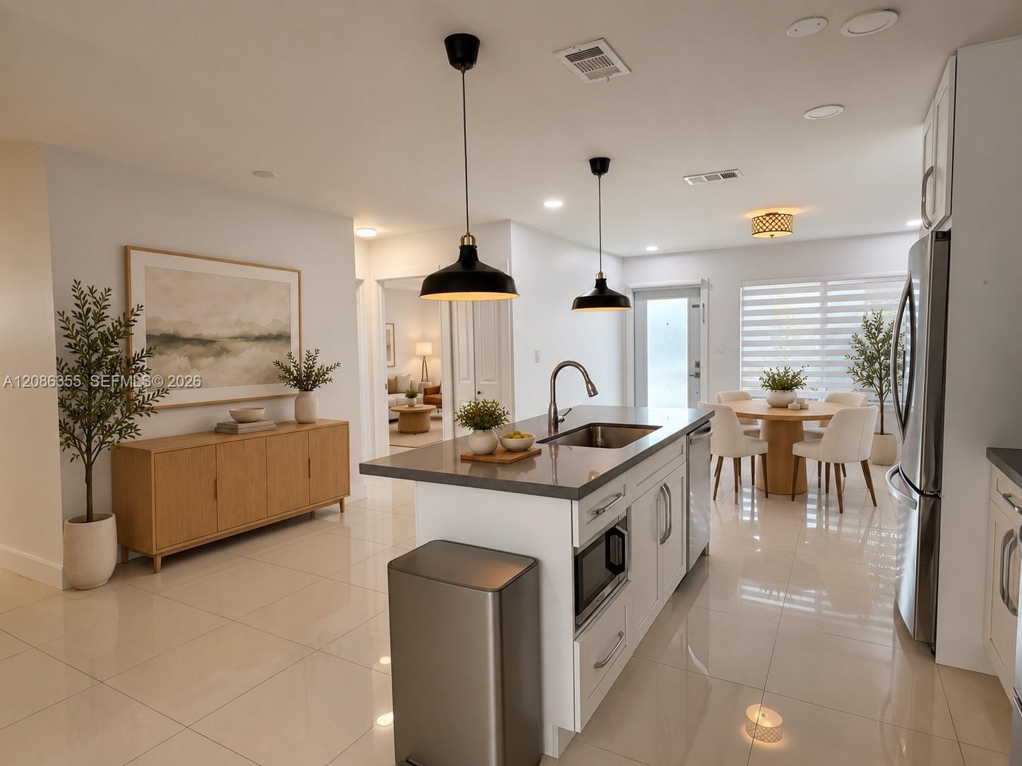 2420 SW 102nd Ave — Photo 5