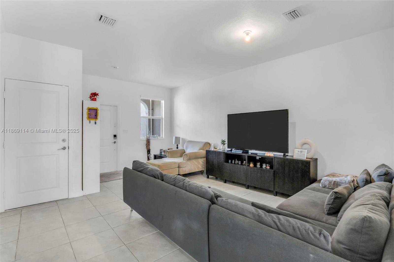 12774 NW 22nd Pl — Photo 4