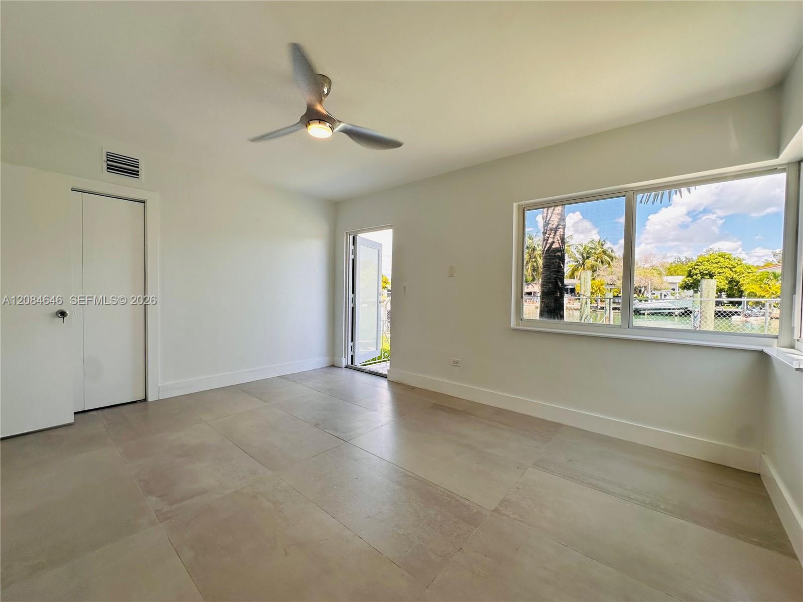 2045 Calais Dr # 6 — Photo 4