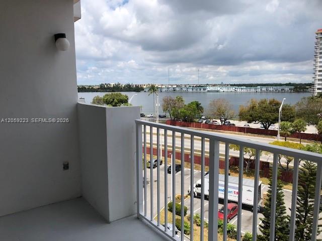 1200 NE Miami Gardens Dr # 702W, Miami FL 33179