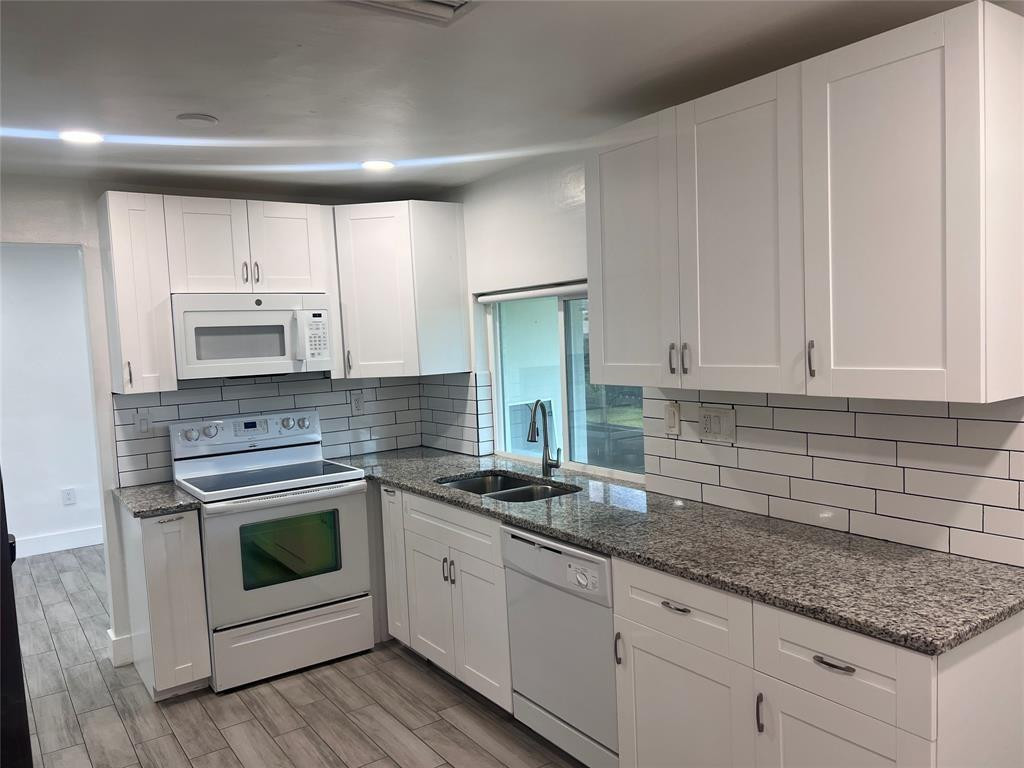 8361 NW 27th Place, Sunrise FL 33322