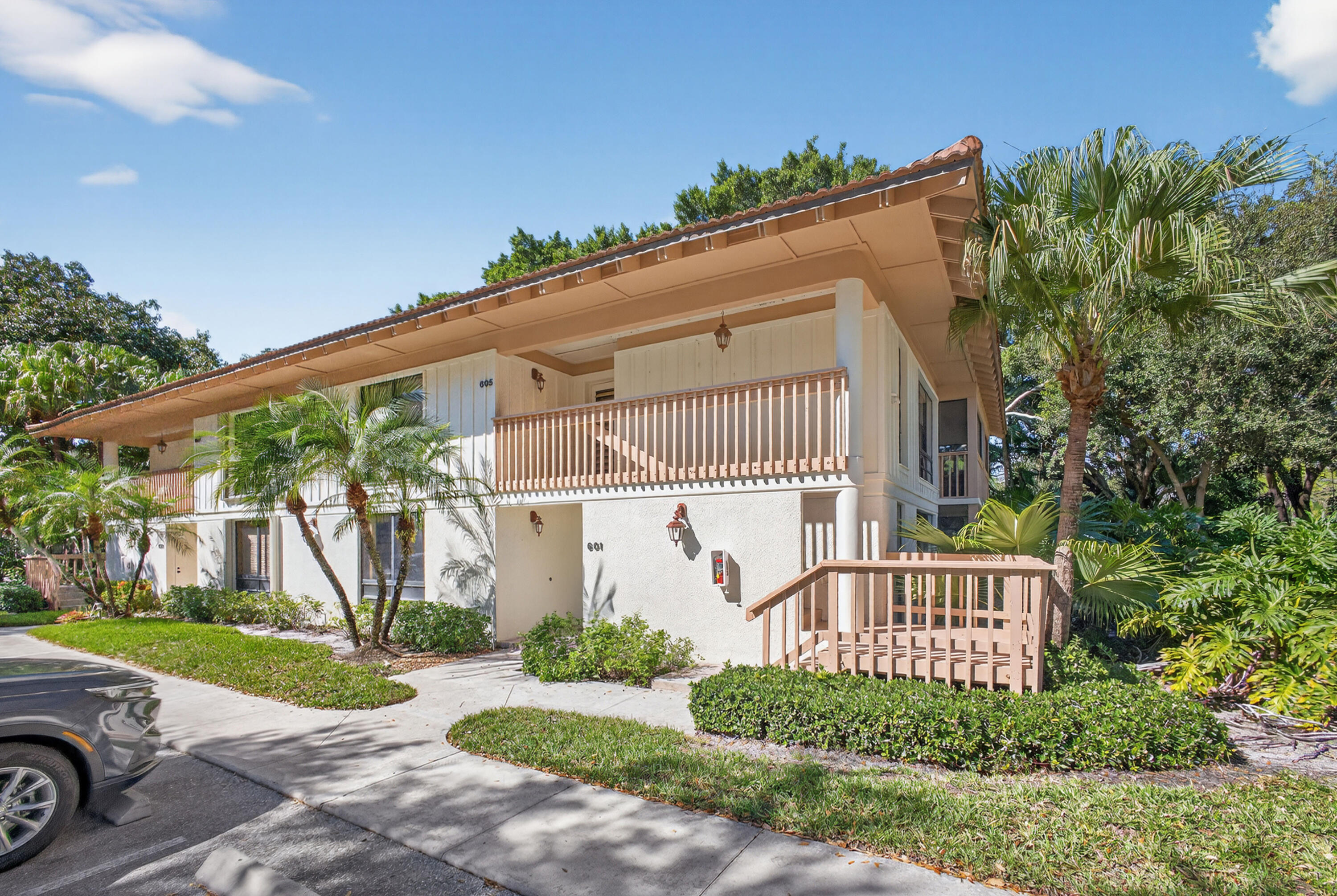 605 Brackenwood Cove, Palm Beach Gardens FL 33418