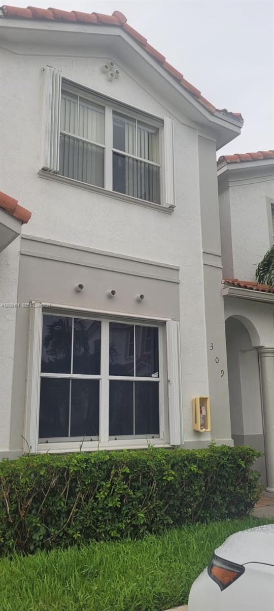 5420 NW 107th Ave # 309 — Photo 2
