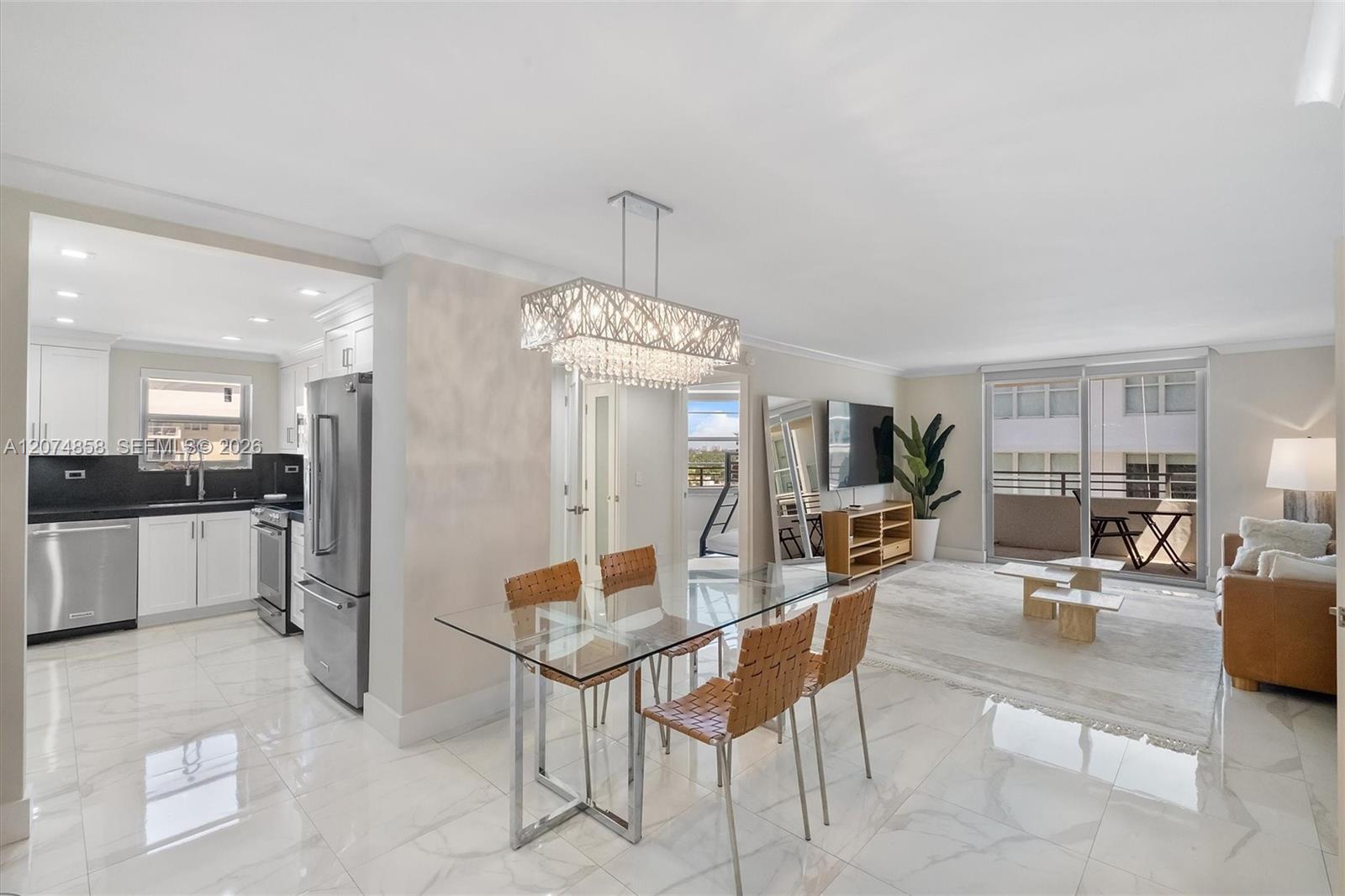 5555 Collins Ave # 16B — Photo 5