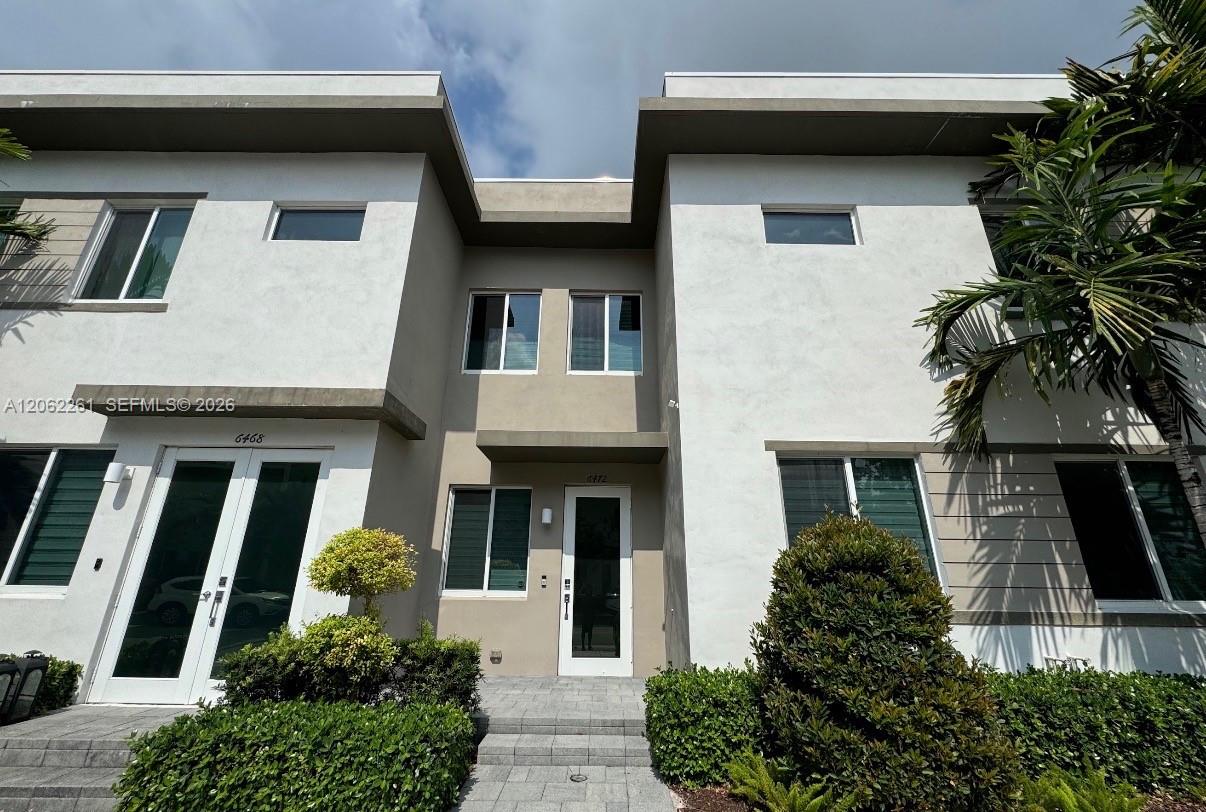 6472 NW 103rd Pl, Doral FL 33178