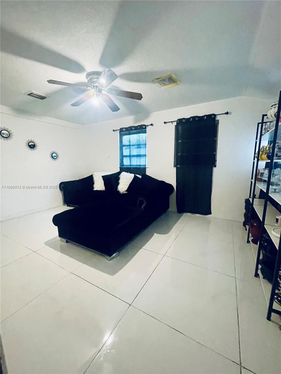 2751 NW 99th St, Miami FL 33147