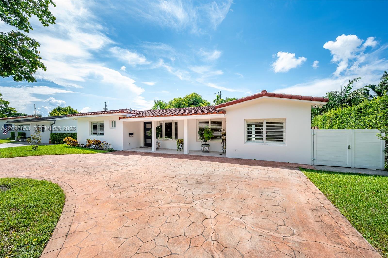 6430 SW 21 St — Photo 5