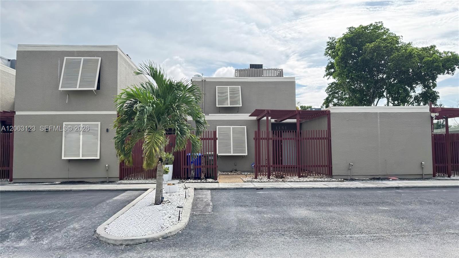 1151 Windward Dr # 1151, Pembroke Pines FL 33026