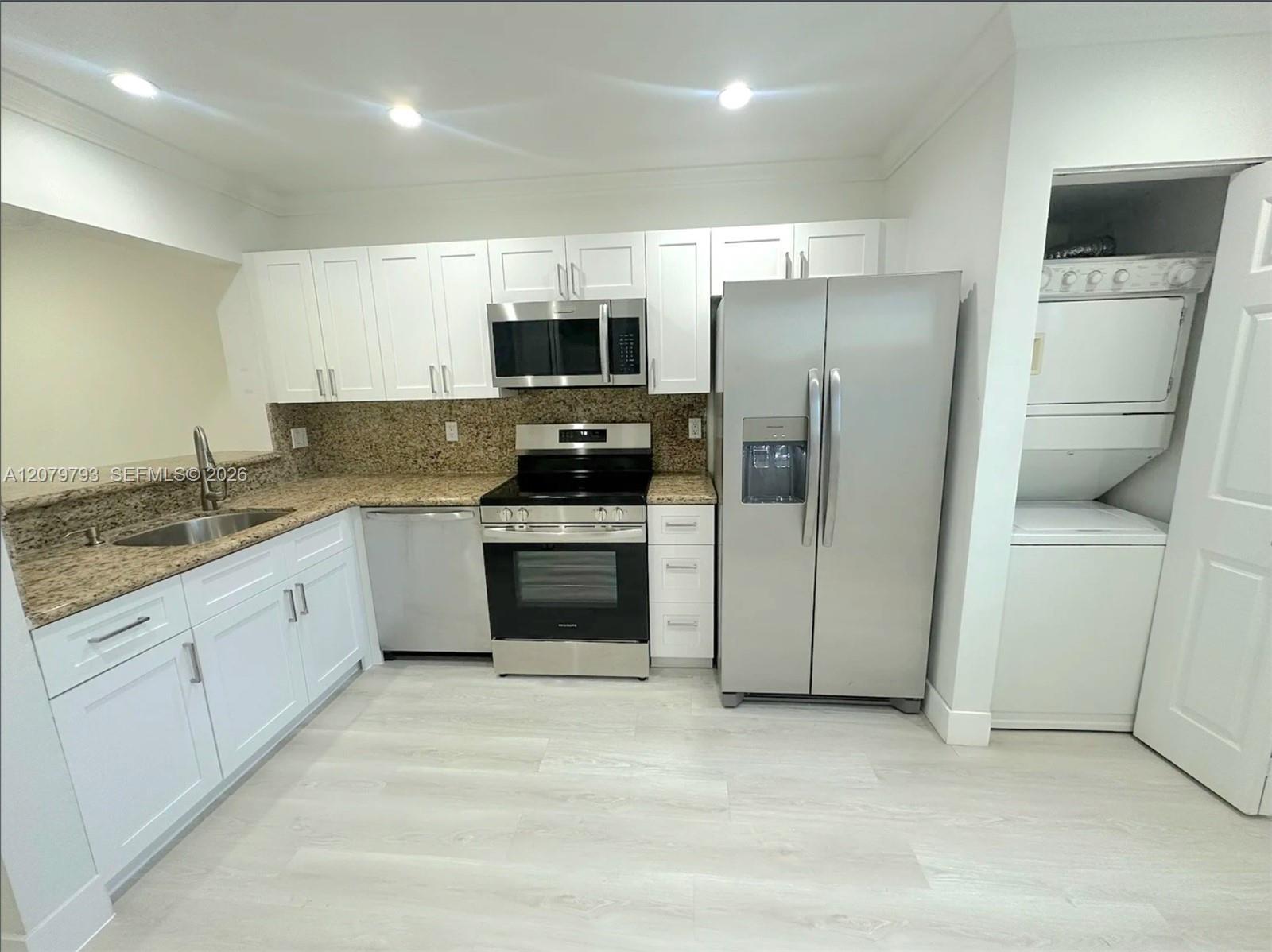 7175 NW 173rd Dr # 5 — Photo 3
