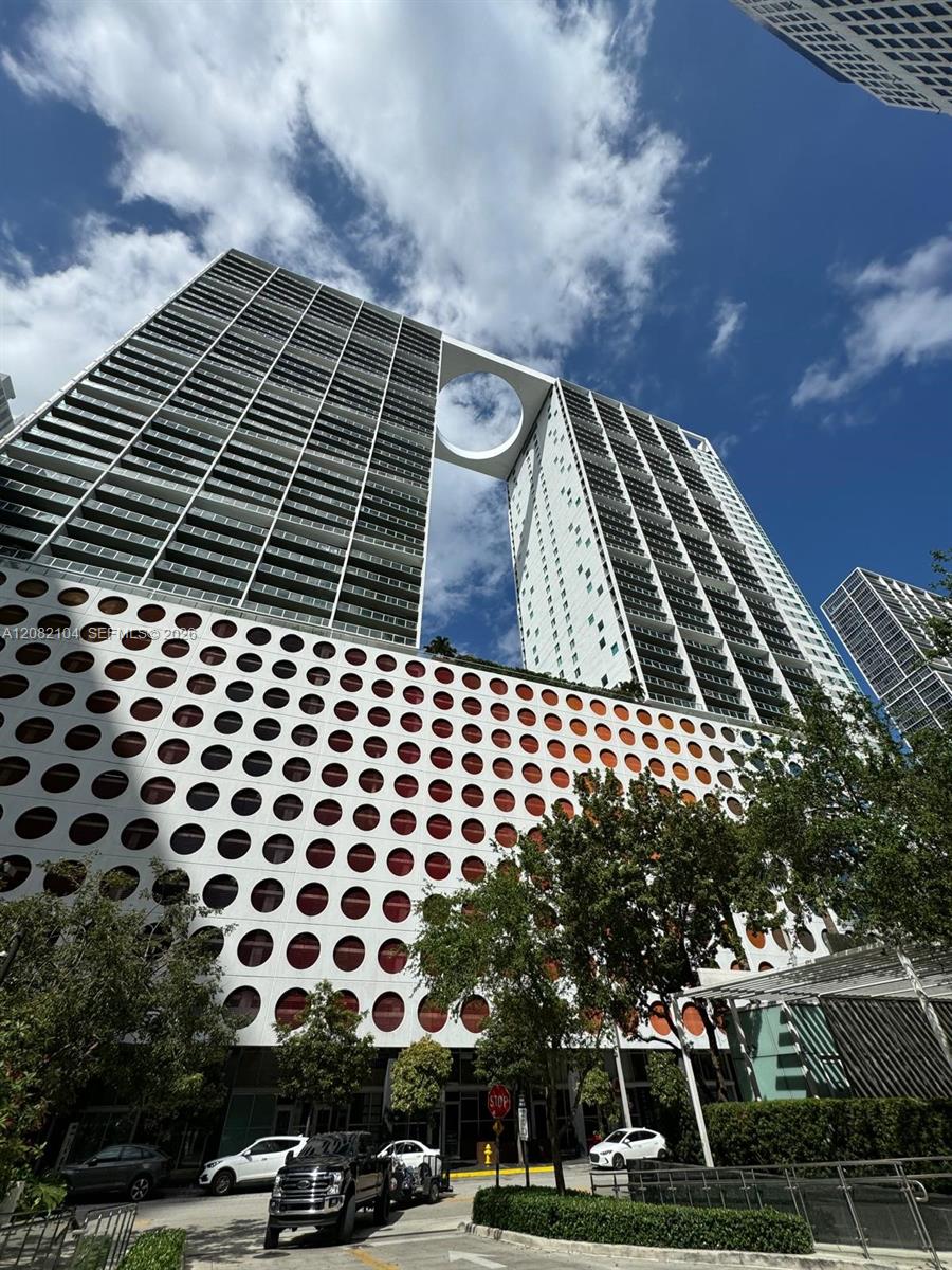 500 Brickell Ave # 3003, Miami FL 33131