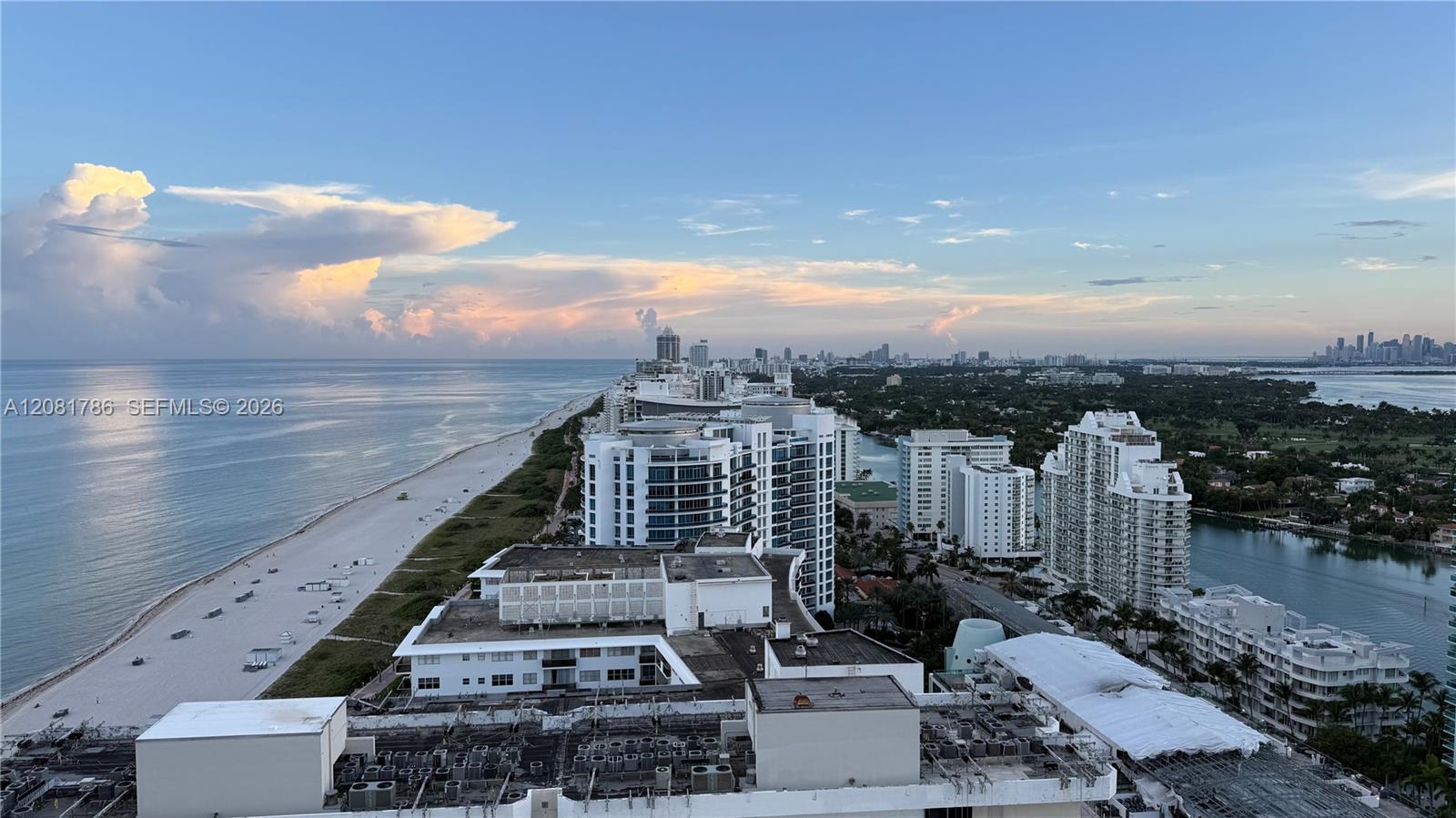 6301 Collins Ave # LPH4 — Photo 2
