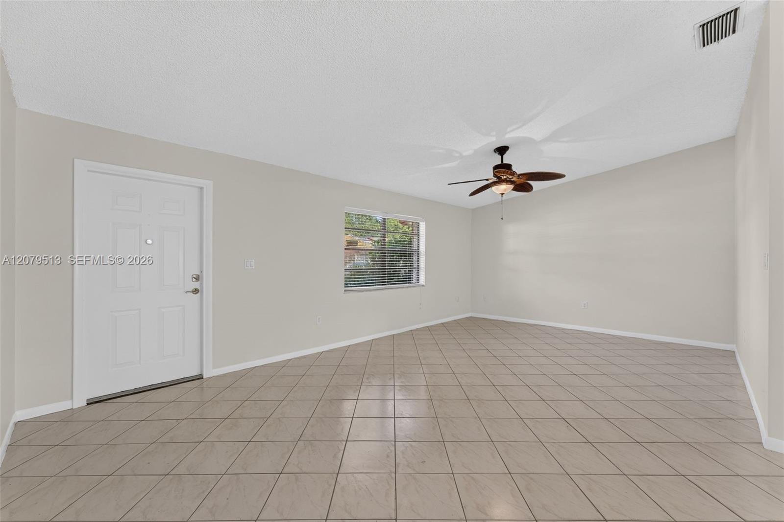 5736 SW 112th Ter — Photo 5