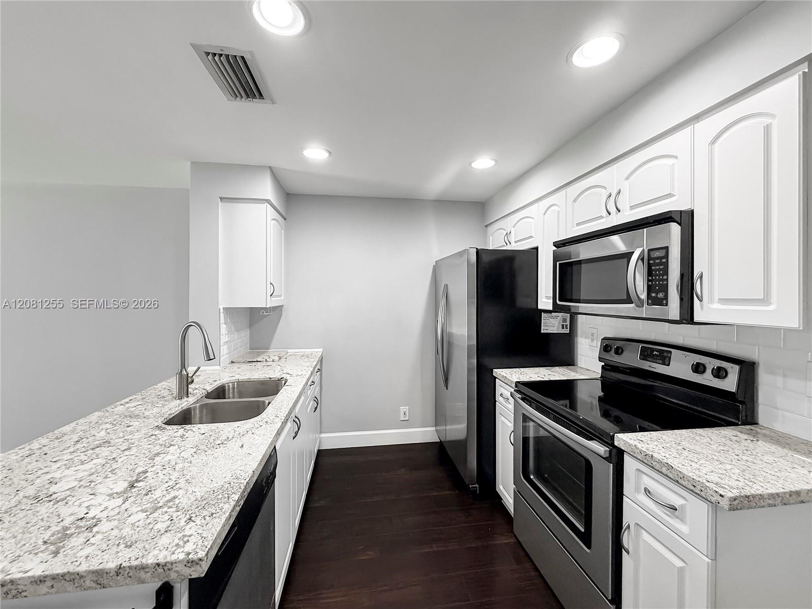 1606 Veracruz Ln — Photo 4
