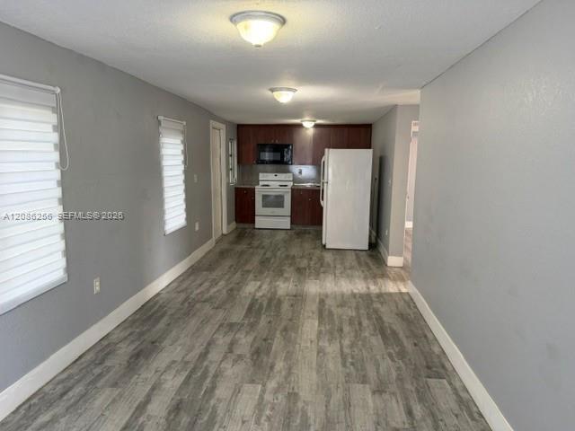 1361 NW 68th Ter # 1361 — Photo 3