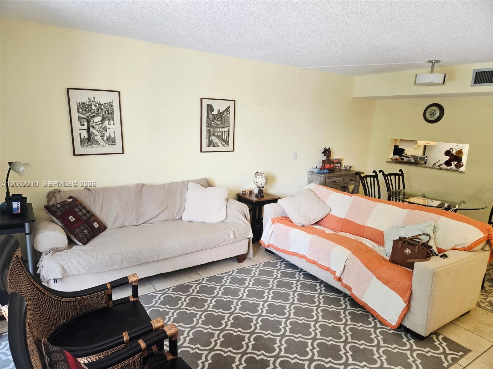 8065 SW 107th Ave # 301 — Photo 5