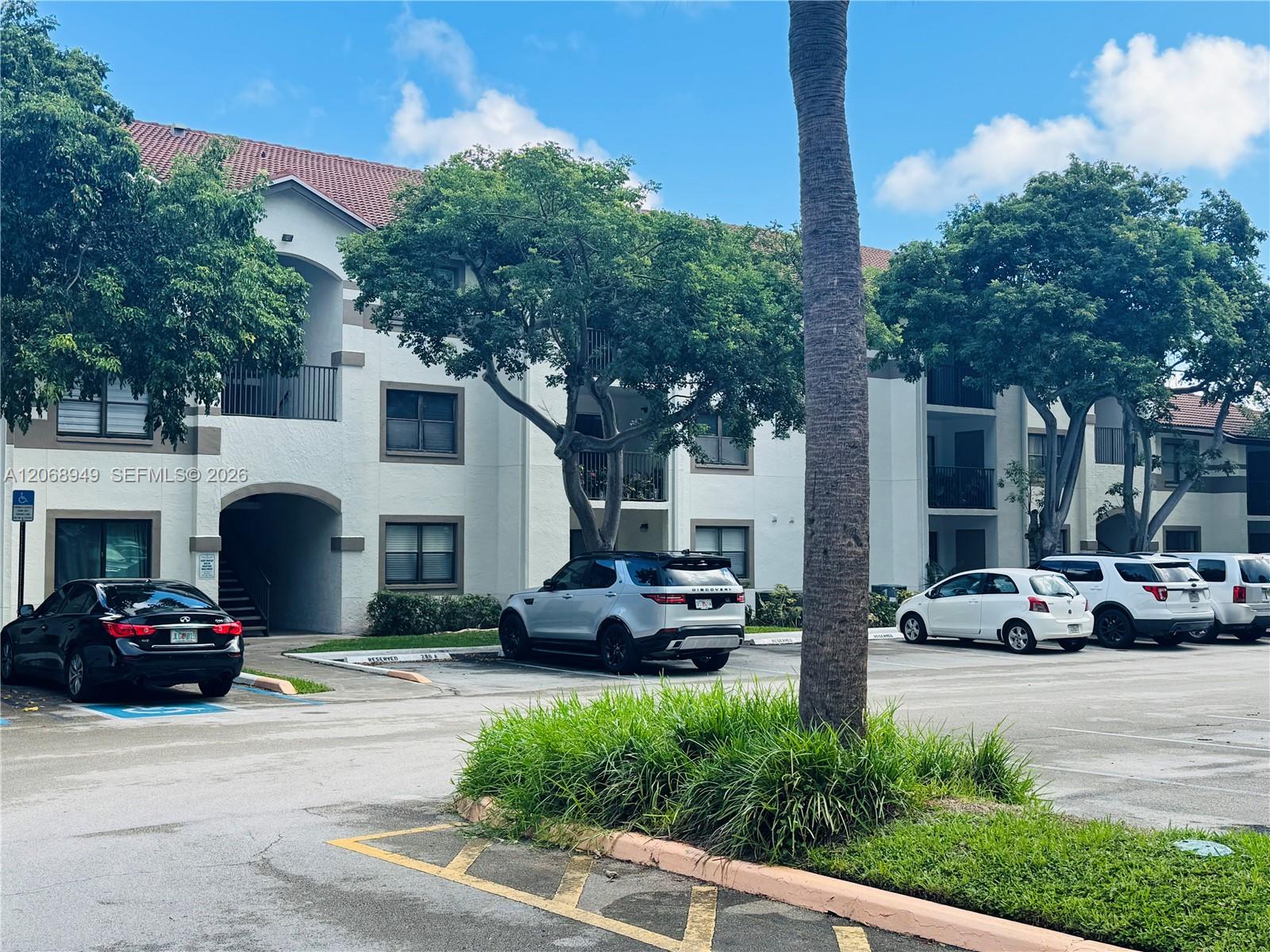 650 S Park Rd # 5, Hollywood FL 33021
