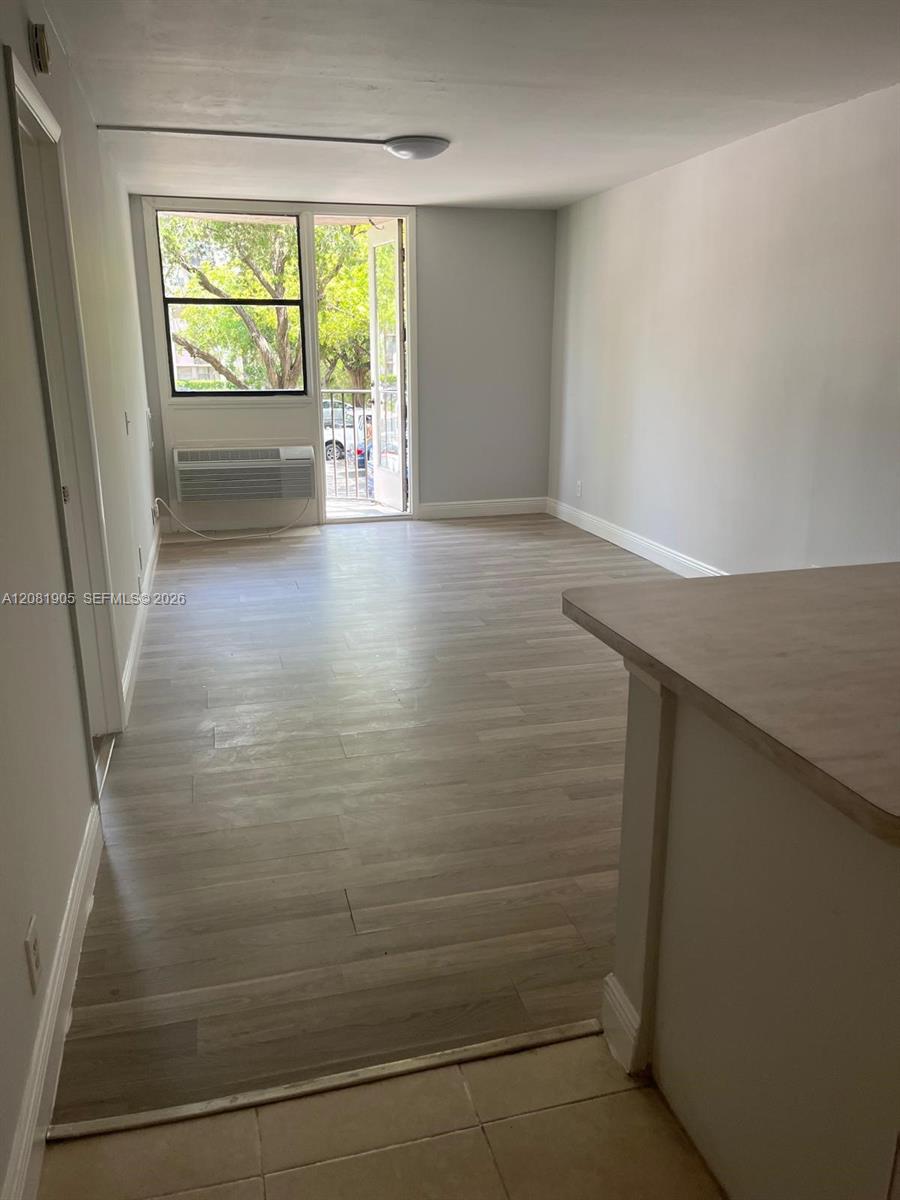 2701 Riverside Dr # B — Photo 3